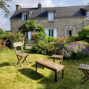 La Guillerette, Authentique Longere Bretonne Bannalec