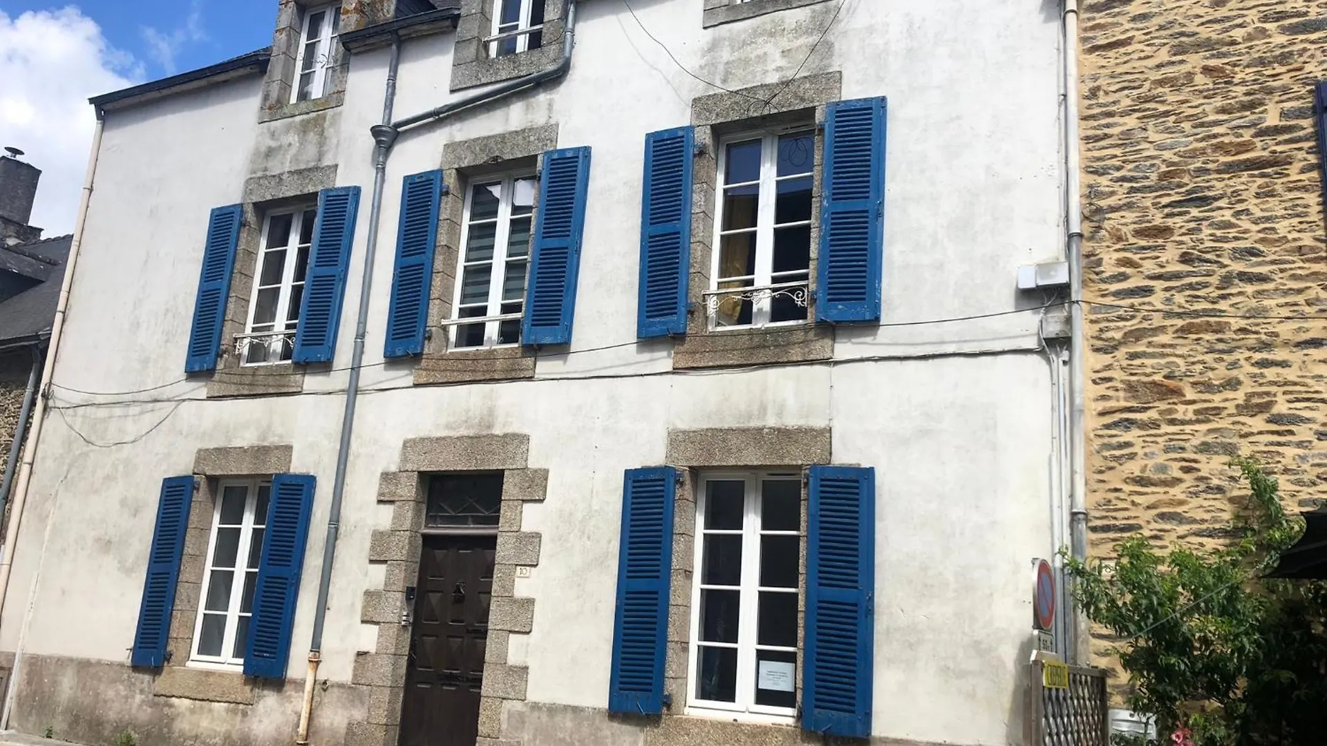 10 Porte Cadre contacts